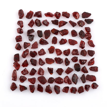 CRYSTALIS 25pcs Natural Red Garnet Raw Crystals, Loose Gemstone Wholesale Bulk Rough Jewelry Making Supply, Chakra & Healing Raw Stones, Wire Wrapping, DIY, Gem Collection, Size : 5-8mm