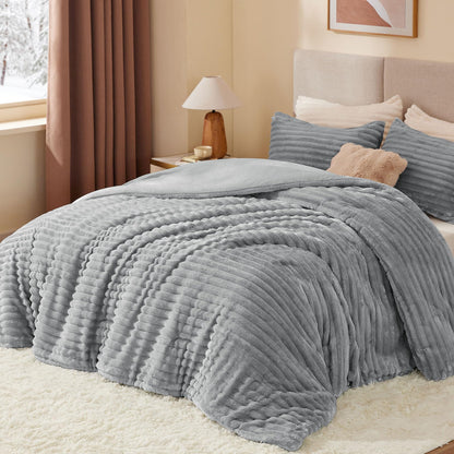 BEDELITE Fleece Queen Comforter Set -Super Soft & Warm Fluffy Light Grey Bedding, Luxury Fuzzy Heavy Bed Set for Winter with 2 Pillow Cases