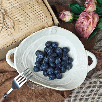 LUSHHAHA Retro Free-Form Edge Decorative Bowl Ceramic Fruit Bowl with Handle，Matte Farmhouse Cutlery Serving Bowls,Salad Bowl,Table Centerpiece Decor，Housewife/Handmade Gift Box