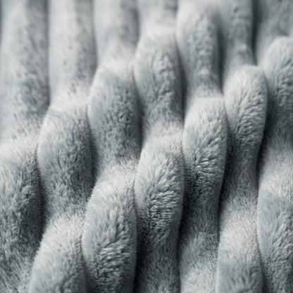 Americanflat 60x80 Faux Fur Throw Blanket - Soft and Breathable Throw Blanket for Couch, Bed, Chair - Gray Faux Fur Blankets Perfect for Home, Bedroom, or Outdoor Use