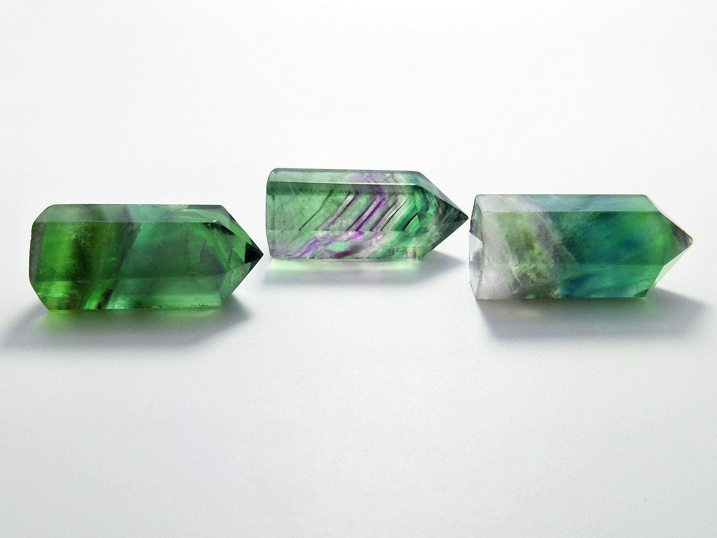 Set of 3 Pointed & Faceted Healing Crystal Wands Made of Natural Green Fluorite Stone for Reiki Chakra Meditation Therapy Décor