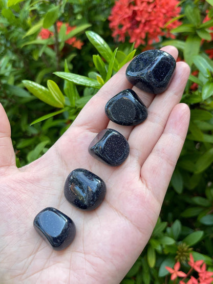 GAF TREASURES 5 Pcs Blue Goldstone Tumbled Stones, Polished Blue Goldstone Gemstone, Blue Goldstone Healing Crystals (Blue Goldstone)