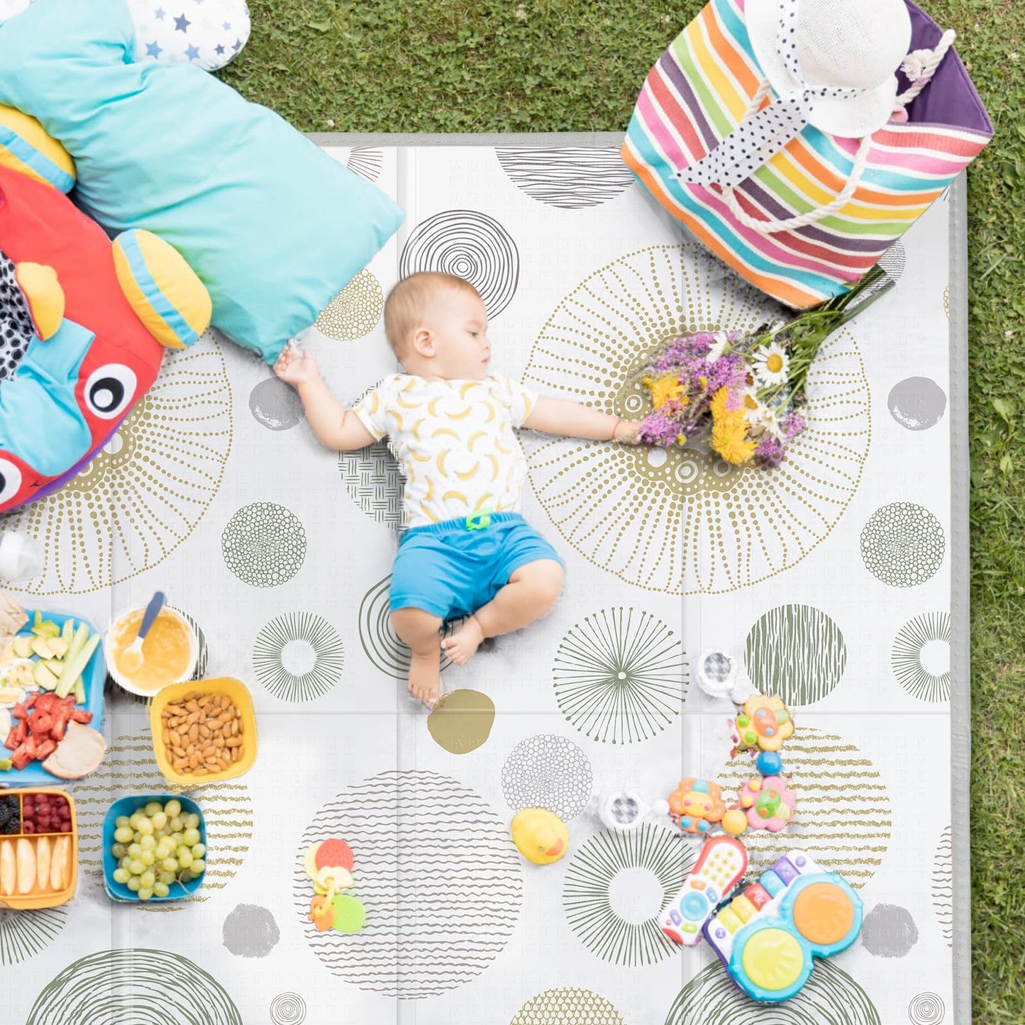 Foldable Baby Play Mat, PIGLOG 50x50 Playpen Mat, Safe Foam Playmat for Tummy Time, Waterproof Playmats for Babies and Toddlers Kids, Reversible Portable Floor Mat for Infant, Circles + Stripes