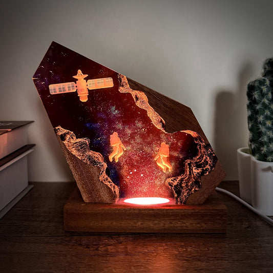 Handcrafted Astronaut Resin Lamp, RGB Galaxy Light With Wood Base USB Charging, Space Themed Bedroom Decor, Astronomy Gift for Sci-fi Lovers, Birthday Valentine's Day Gifts for Women & Men (S,6"x4")
