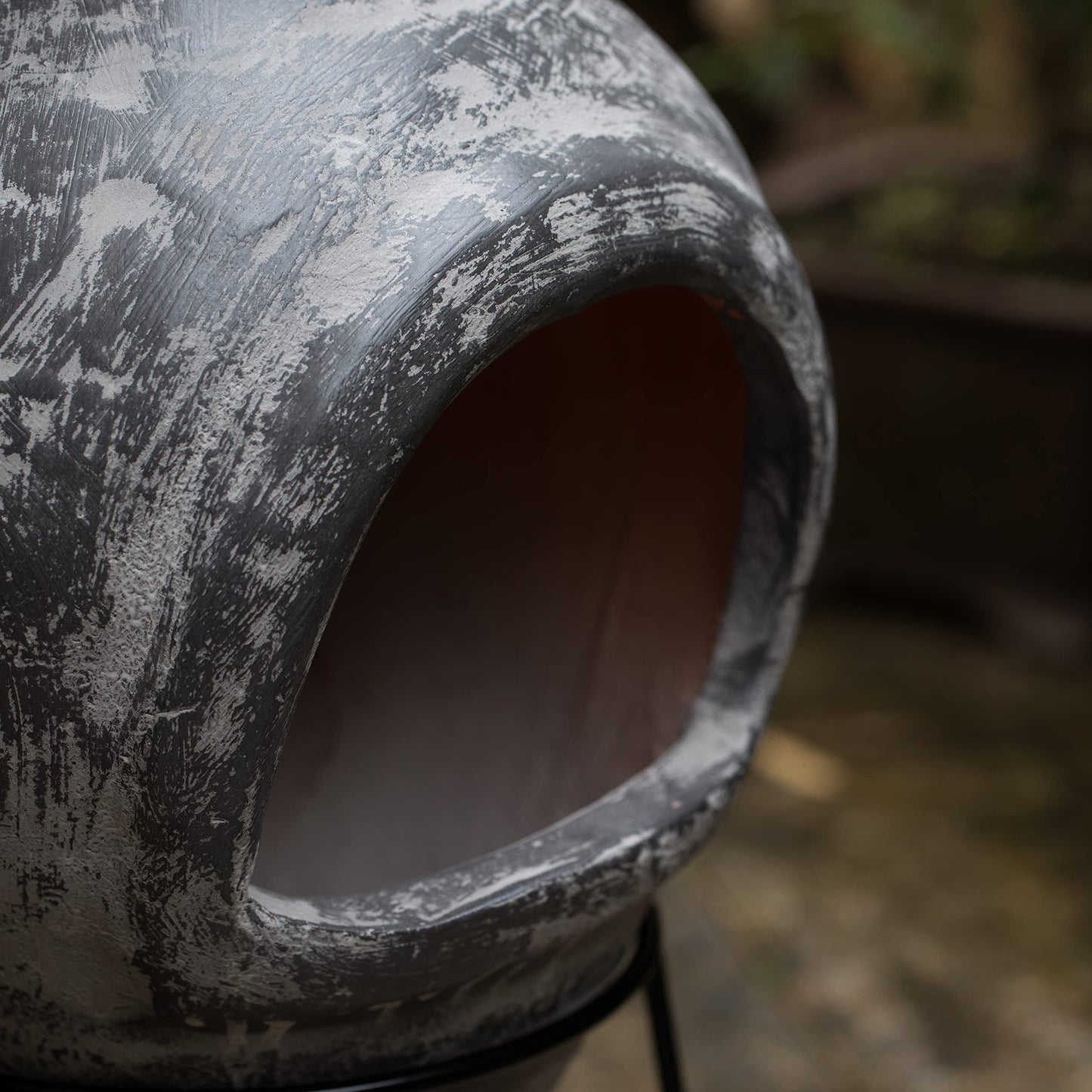 Gray Outdoor Clay Chiminea Fireplace Stoney Scribbled Design Charcoal Burning Fire Pit with Sturdy Metal Stand, Barbecue, Cocktail Party, Family Gathering, Cozy Nights Fire Pit