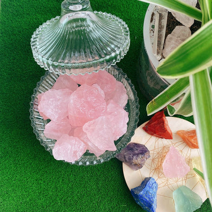 0.9 lbs Rose Quartz Crystals Raw Stones Healing Crystal Quartz Large 1" Bulk Rocks Gemstones for Tumbling Cabbing Fountain Decoration Polishing Wicca Reiki 400G Rough Quartz