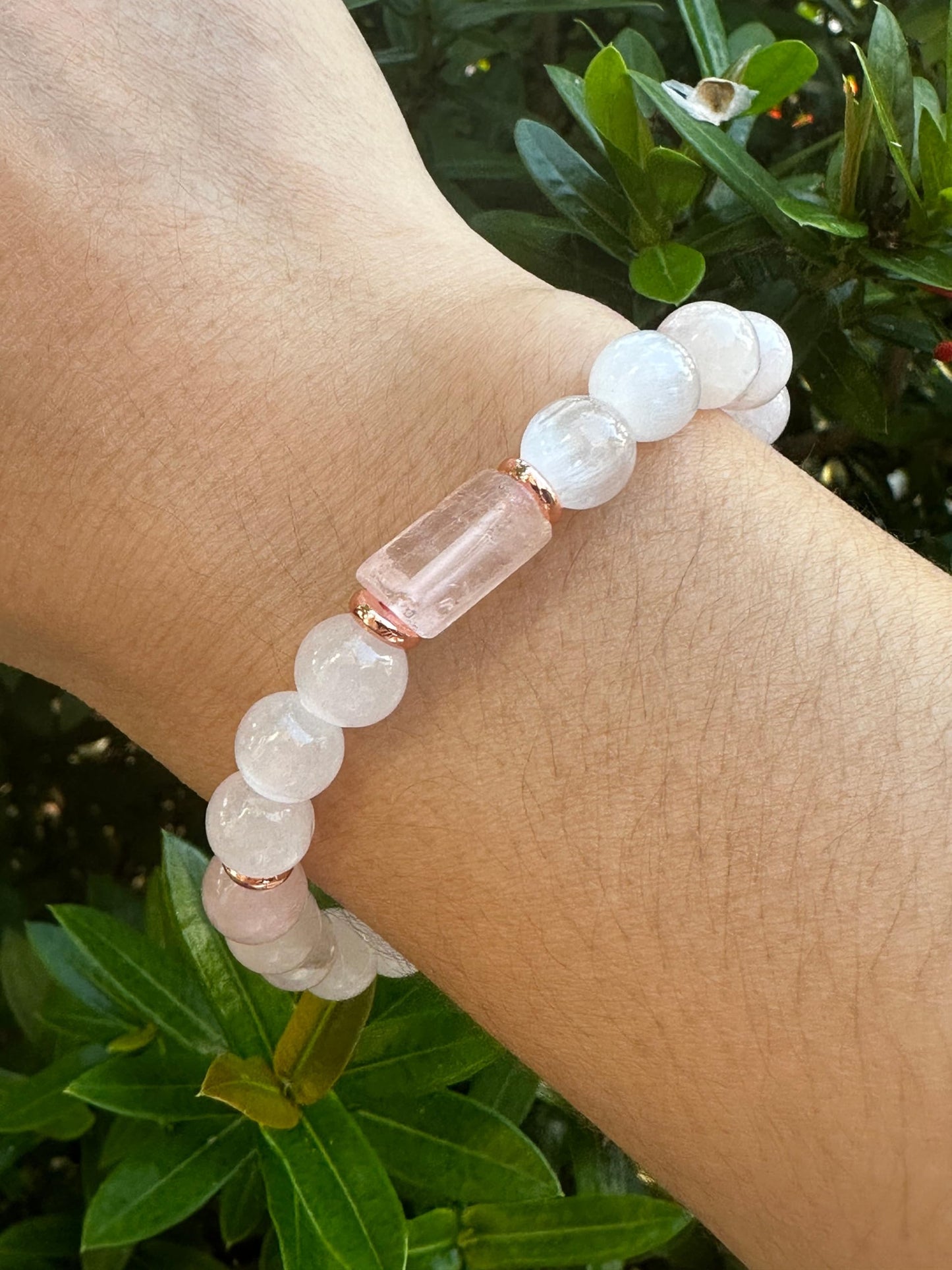 GAF TREASURES Rose Quartz and Selenite Crystal Bead Bracelet 8mm, Genuine Rose Quartz Cylinder with Copper Discs Stretch Gemstone Bracelet, Healing Crystal Bracelet, Gift for Men & Women (1)