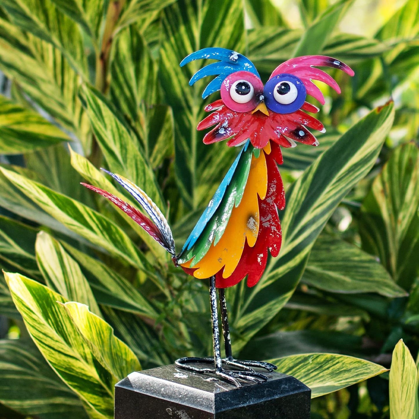 Natelf Outdoor Wacky Metal Owl Yard Statue Decoration Owl Decor Garden Statue Bird Figurine Outdoor Decorations for Yard