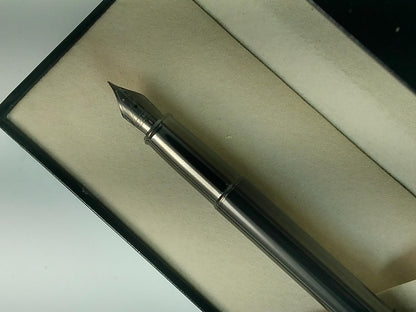 Sheaffer 100 E9375 Pearlescent Dark Gray Gunmetal with PVD Appointments Pen | Premium Gray Pen | Premium Pen Gift box (Fountain (Medium))