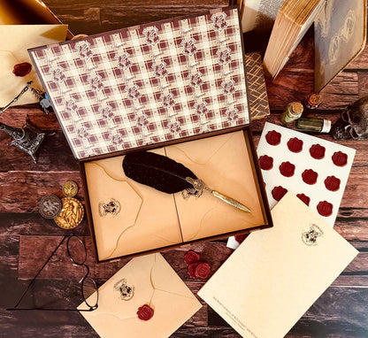 Conquest Journals Harry Potter Boxed Stationery Set, 20 Hogwarts Letterhead Stationery, 20 Corresponding Envelopes, 20 Wax Seals, Keepsake Travel Trunk Box, Feather Ballpoint Pen, Officially Licensed