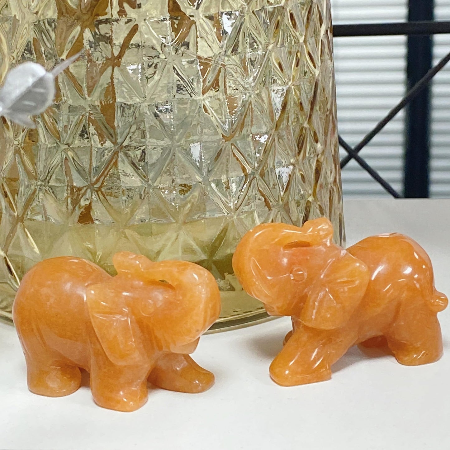 YATOJUZI 2" Red Aventurine Elephant Decor Healing Crystal Cute Polished Natural Stone Hand-Carved Sculpture Statue Figurines Gemstone Hippie Home Room Office Desk Gifts for Women Men