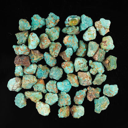 CRYSTALIS Wholesale Bulk 50pcs Arizona Copper Turquoise Natural Raw Crystals, Loose Gemstone Rough Jewelry Making Supply, Chakra Healing Stones, DIY, Gem Collection (70+ carats) (4-8mm)