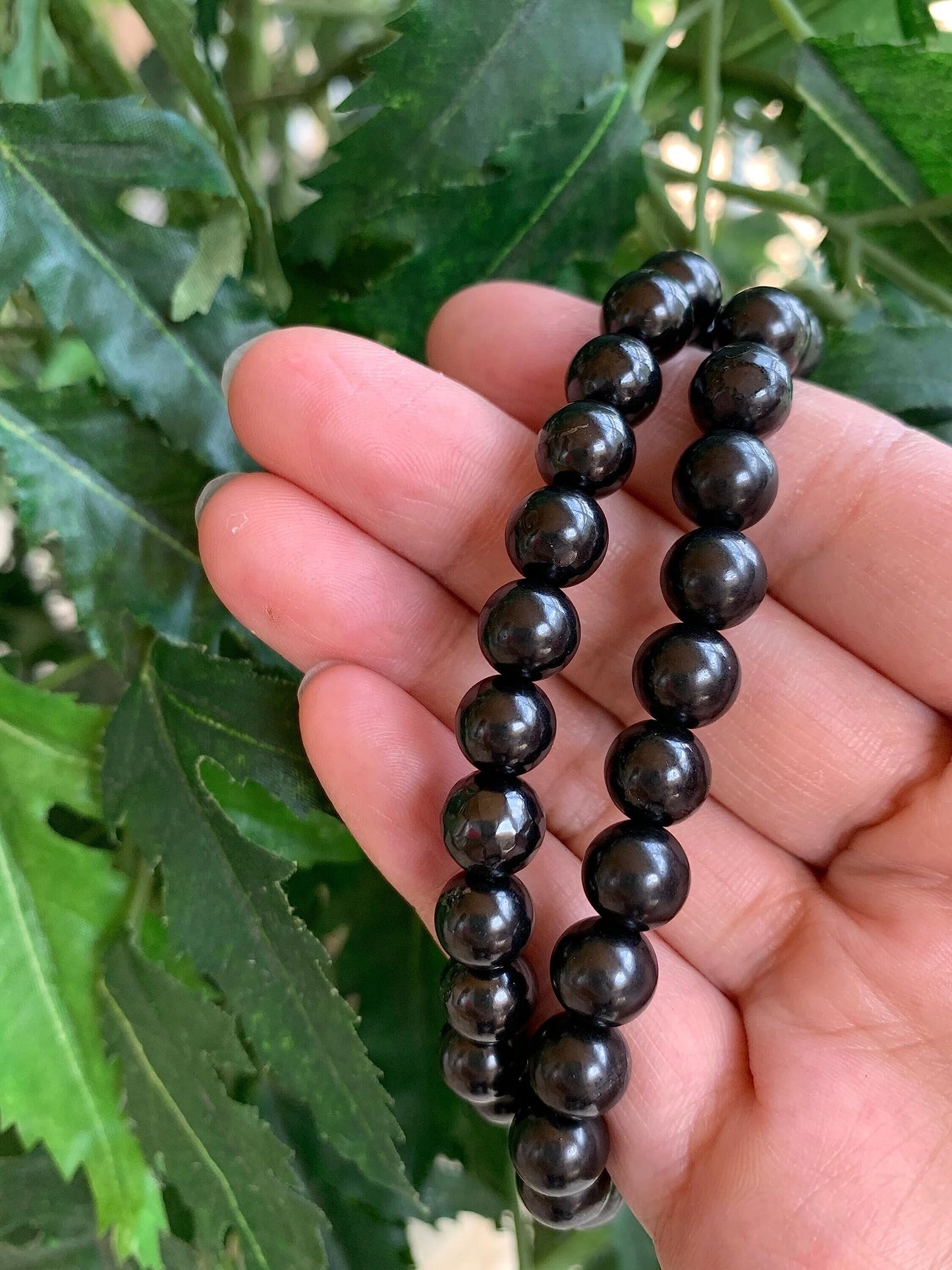 GAF TREASURES Shungite Crystal Bead Bracelet 8mm, Genuine Shungite Stretch Gemstone Bracelet, Healing Crystal Bracelet, Gift for Men & Women (1)