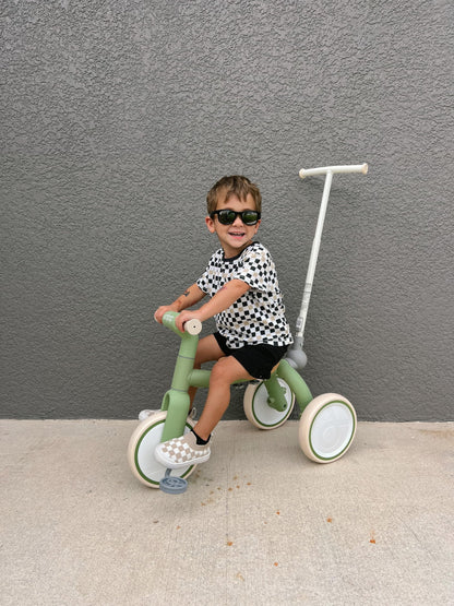 4-in-1 Toddler Tricycle with Adjustable Push Handle for 1-4 Year Old,Birthday Gift and Toy for Boys and Girls Removable Pedals Balance Bike&Scooter (Green)