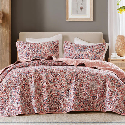 Comfort Spaces Valerie Boho Quilt Set Twin/Twin XL Pink - Soft Reversible Watercolor Medallion Bedding, Lightweight All Season Bedspread for Kids Teens Dorm Guest Room
