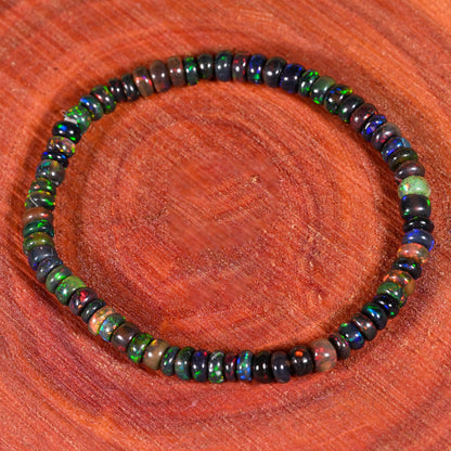 GEMS OF BAY Opal Bracelet (7 Inches, Black)