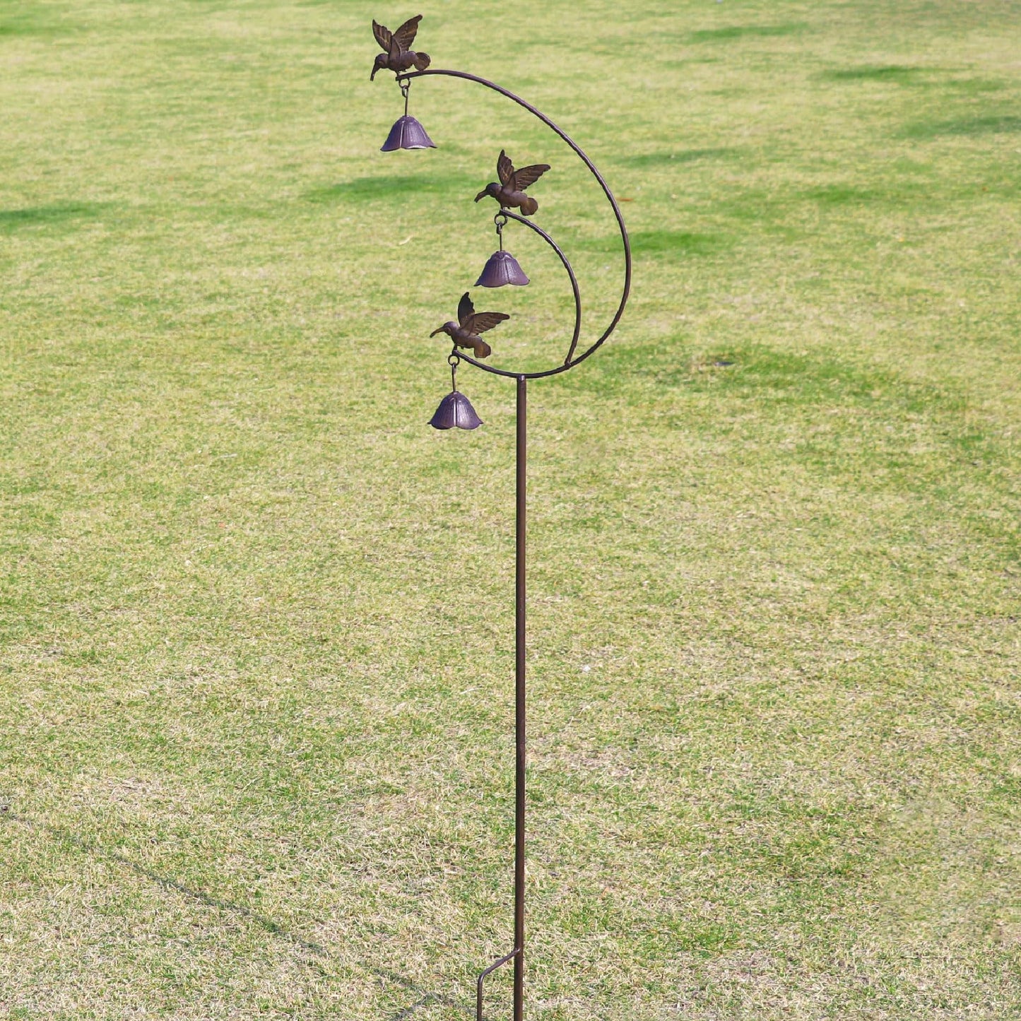 MNRYLKB Gardens Metal Hummingbirds with Bells for Outside Garden Art,Decorative Garden Stakes