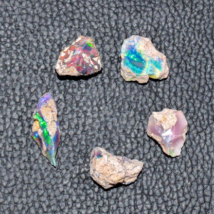 QNAVIC 5pcs, Raw Ultra Fire Black Ethiopian Opal Rough Stone, Natural Opal Rock Crystals Gemstone, Jewelry Making Supplies, Chakra Healing Stone, Birthday Gift, Crafts & DIY, Wire Wrapping Crystals