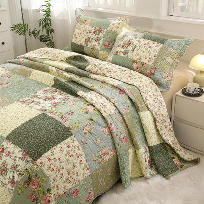 vctops Boho Patchwork Cotton Quilted Bedspread Quilt Set Queen Size 3 Pieces Soft Reversible Lightweight Coverlet Set Floral Print 1 Quilt and 2 Pillow Shams (Green D,Queen)