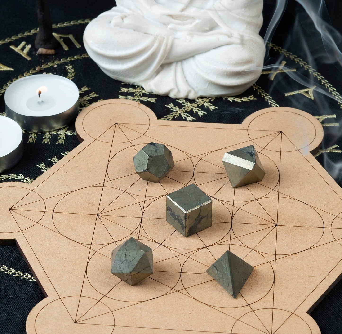 Crocon® Golden Pyrite 5pcs Platonic Solids Crystal Geometry Set Platonic Solids Sacred Geometric Stones for Meditation Reiki Balancing Healing Chakra Stone Cleansing Spiritual Good Luck 15-20 mm