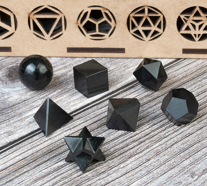Crocon Black Tourmaline 7Pcs Platonic Solids Crystal Geometry Set, Platonic Solids Sacred Geometric Stones for Meditation Reiki Balancing Healing Chakra Stone Cleansing Spiritual Good Luck (15-20 mm)