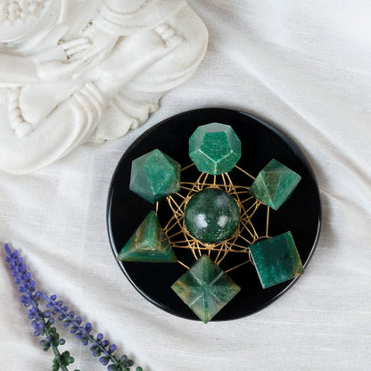 ZAICUS Green Mica Platonic Solids Crystal Set – 7 Sacred Geometry Stones for Meditation, Reiki, Chakra Healing & Energy Balancing, Spiritual Decor & Good Luck Gift (15–20 mm)