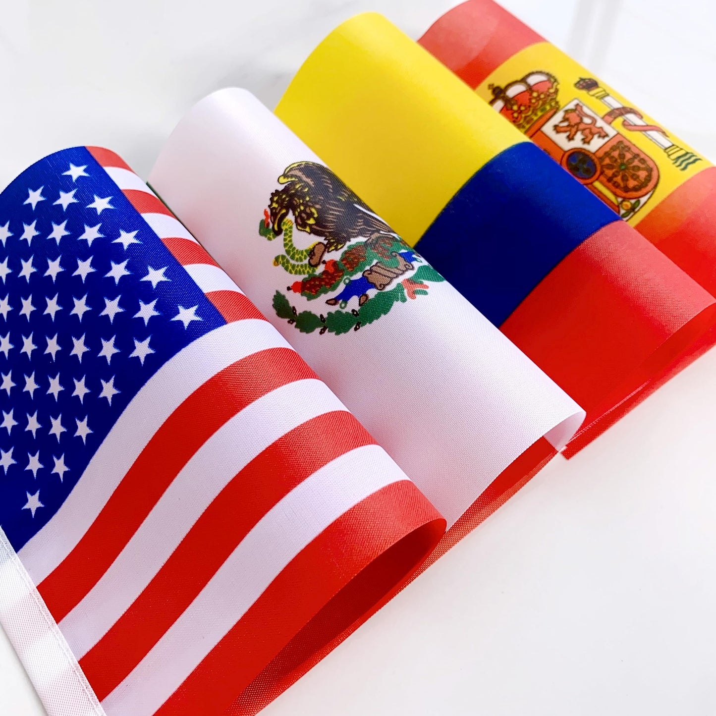 LUSEOAN 226 Different Countries International Stick Flag of the World Small Mini Hand Held Flags for Grand Opening,Bar,School Office,Sports Events,International Festival Decorations,All Countries Flags,8.2 x 5.5 Inch