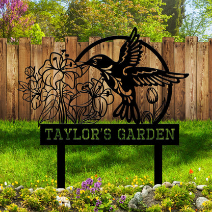 BMYDIY Personalized Garden Signs for Outside, Custom Metal Hummingbird Flowers Garden Decor with Stake, Custom Name Signs Outdoor Yard Patio Backyard Metal Decor Home Gifts