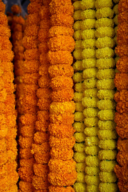 zig zag Artificial Marigold Garland (5pcs Pack) - Ideal for Weddings,Birthday, Christmas Decorations, and Diwali Celebrations, Faux Garlands 5 Strings - 4.5-5 Ft Long (Yellow)