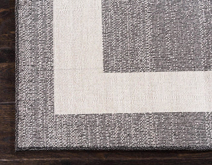 Unique Loom Del Mar Collection Area Rug - Maria (5' 3" x 8' Rectangle, Black/ Ivory)