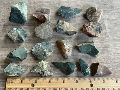 GAF TREASURES Wholesale Raw Bloodstone Crystals, Natural Bloodstone Stone, Natural Rough Bloodstone Crystals, Bloodstone Rough, Bloodstone Healing Crystals (Bloodstone, 0.5 Pound)