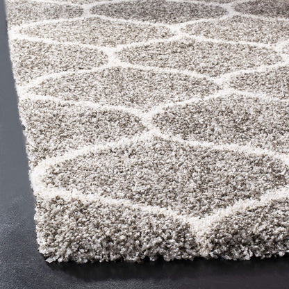 SAFAVIEH Hudson Shag Collection Accent Rug - 2'3" x 3'9", Grey & Ivory, Trellis Design, Non-Shedding & Easy Care, 2-inch Thick Ideal for High Traffic Areas in Entryway, Living Room, Bedroom (SGH280B)