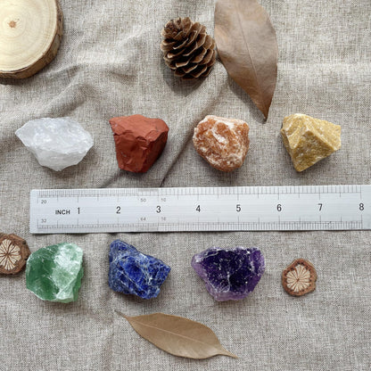 YAFU HOME 7Pcs Chakra Stones and Healing Crystals Gift Box - 7 Premium Raw Stones, Amethyst, Clear Crystal, with Velvet Pouch, Beginner's Gifts, for Meditation, Yoga, Reiki