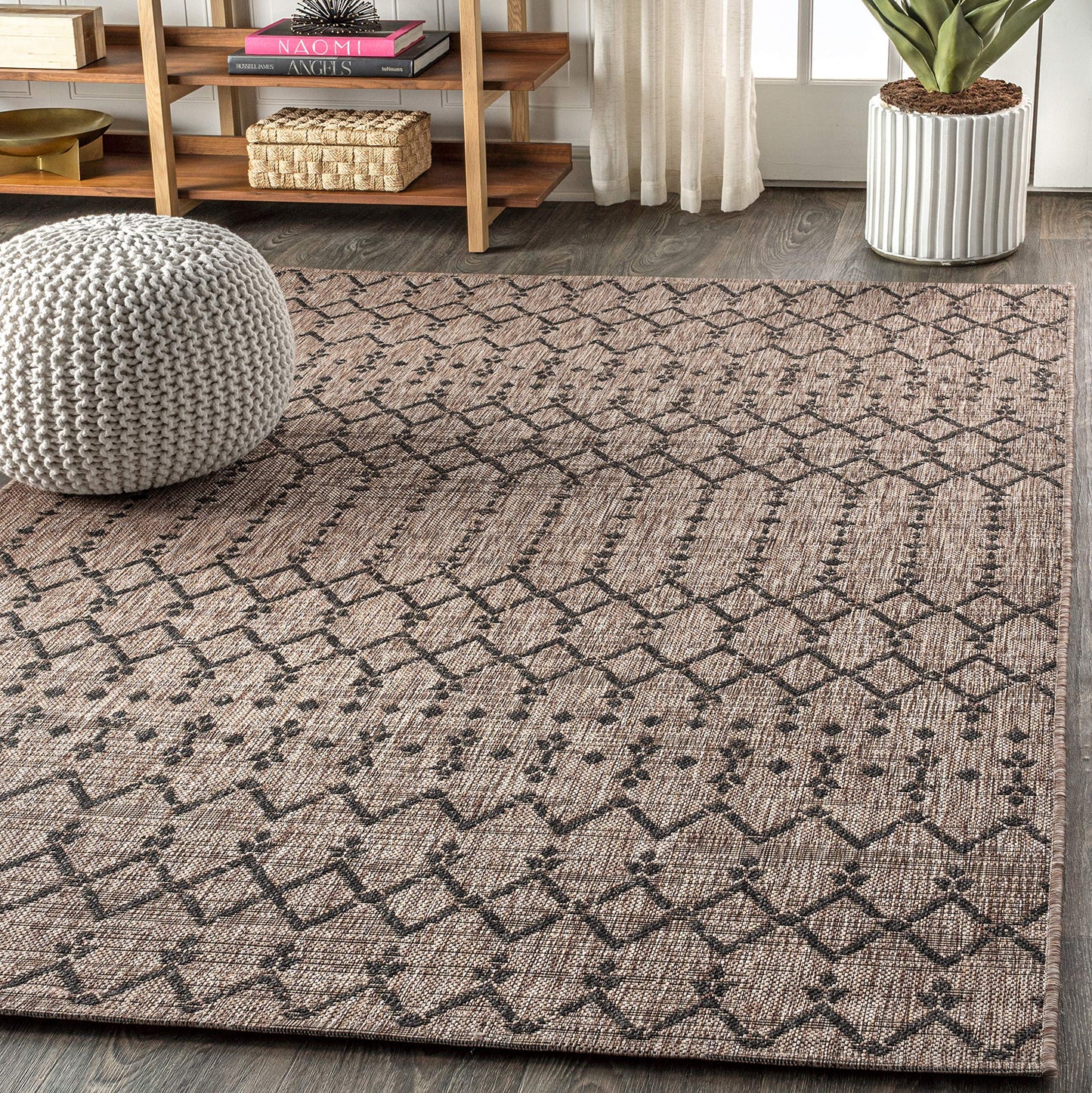 JONATHAN Y Moroccan Geometric Indoor Outdoor Area Rug 8X10 Natural/Black, Ourika Textured Weave for Backyard, Patio, Porch, Easy-Cleaning, High Traffic, Pet-Friendly, Non-Shedding (SMB108D-8)